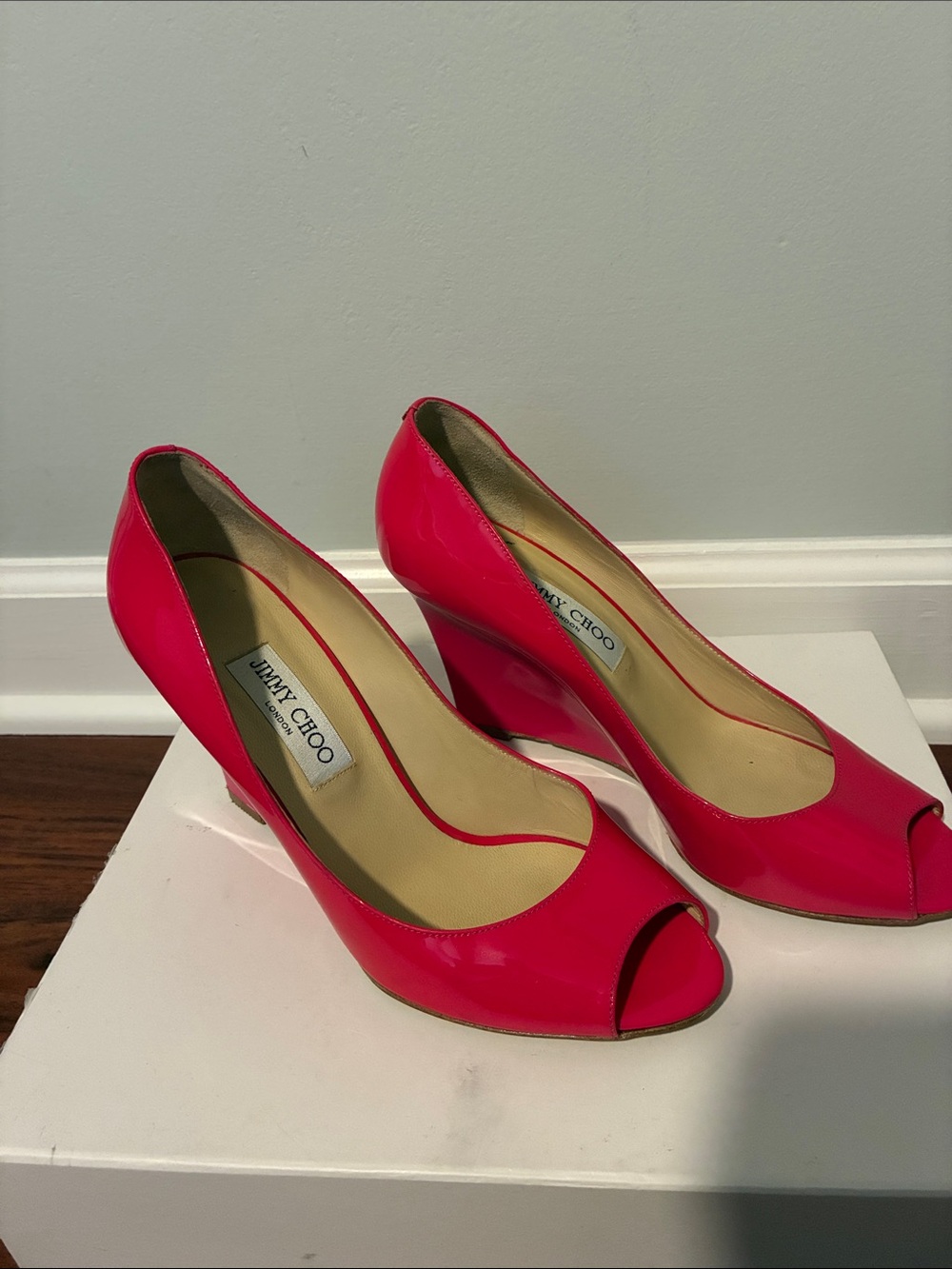 Jimmy Choo 113  Baxen Pat wedges